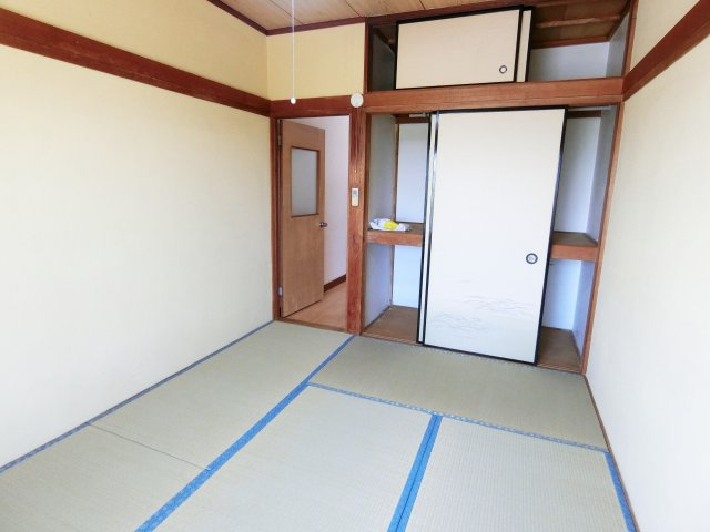 ワイズ大網の和室