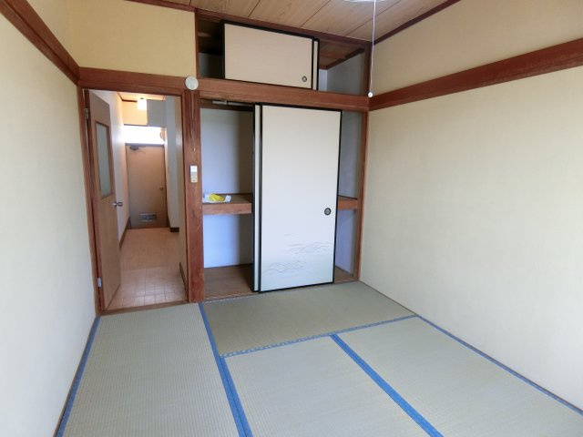 ワイズ大網の和室