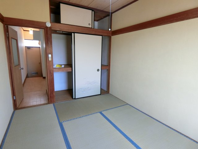 ワイズ大網の和室