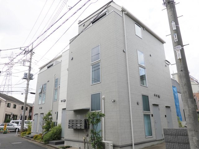 アリュイッテ柴又の外観