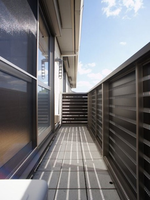 【バルコニー】 | グリーンスクエアＪ | 日当たり良好！お洗濯物がたくさん干せます♪