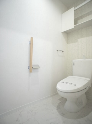 【トイレ】 | グリーンスクエアＪ | 温水洗浄暖房便座機能付きです♪