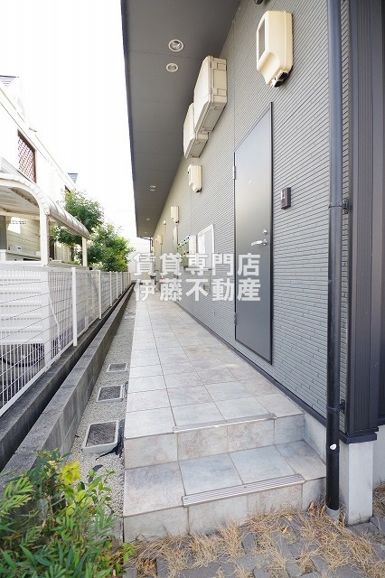 エルフパパ庄内緑地のロビー