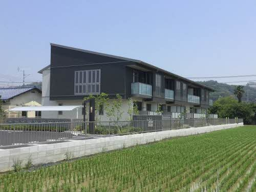 オランフェルムの外観