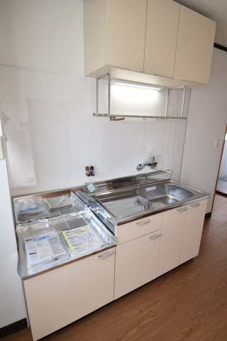 シャトーダンのキッチン|ガスコンロ設置可のキッチン。お料理しやすい独立感のある空間