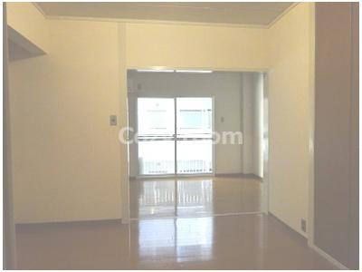 【洋室】 | メゾン江坂 | 洋室５帖です。