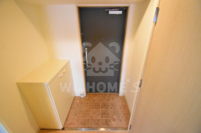 【玄関】 | ニューシティアパートメンツ西天満 | 収納もある玄関です