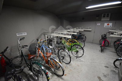 【その他共用部分】 | ニューシティアパートメンツ西天満 | 駐輪場