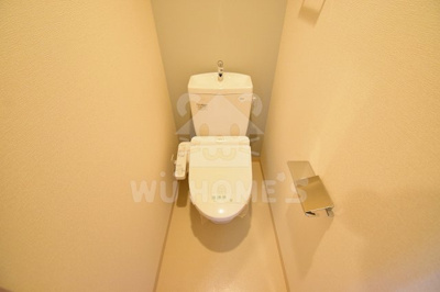 【トイレ】 | ララプレイス大阪福島ミラ | 落ち着いた色調のトイレです