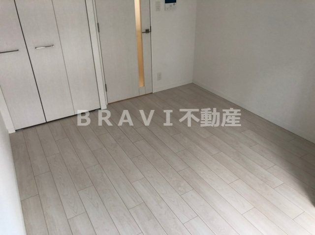 レオンコンフォート大手前ラトゥール　BRAVI不動産の洋室|【レオンコンフォート大手前ラトゥール】明るい洋室です