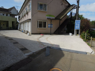 【駐車場】