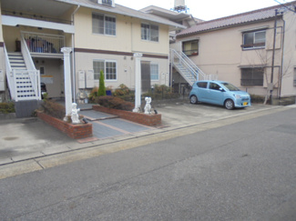 【駐車場】