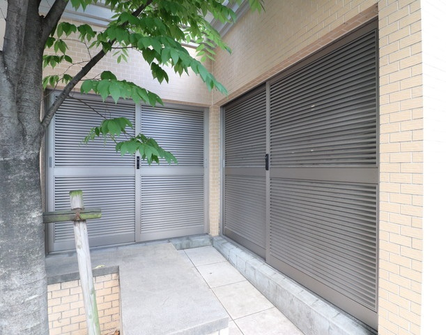 【エントランス】 | 落ち着いたエントランスです