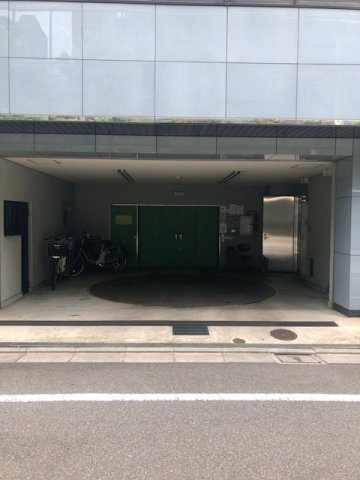 文京区本郷３丁目の事務所の駐車場