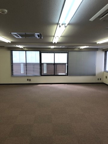 文京区本郷３丁目の事務所の内装