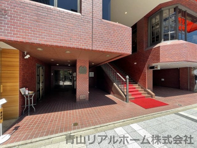 【エントランス】 | カサグランデミワ | エントランスです