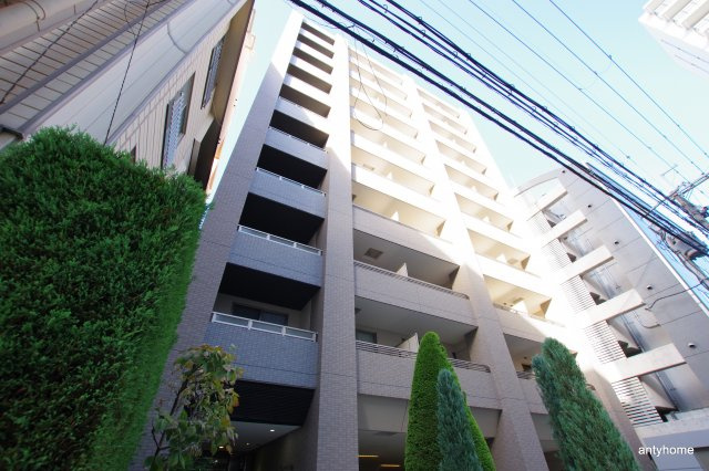 パストラーレ江坂　仲介手数料無料の外観