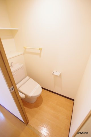 パストラーレ江坂　仲介手数料無料のトイレ