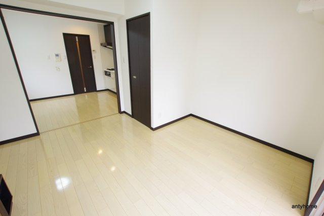 アクアスイート新大阪　仲介手数料無料の寝室