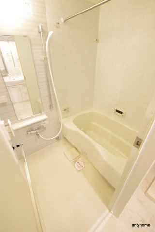 アクアスイート新大阪　仲介手数料無料の浴室