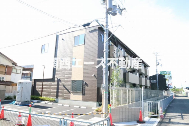 【駐車場】 | エクレールカララ