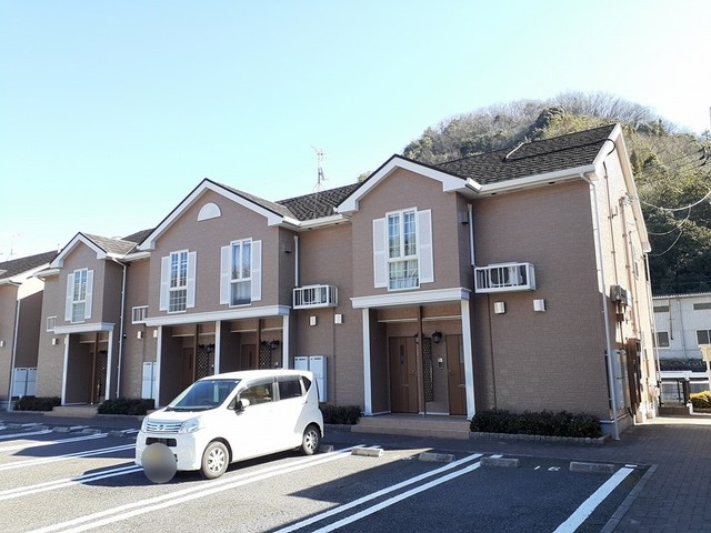 リヴァーグレイスＢの外観