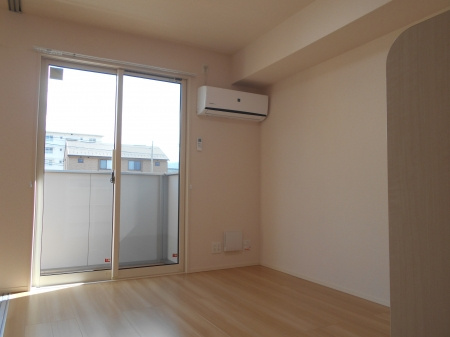 【居間・リビング】 | ＭＡＹ・ＣＡＳＬＥ | 『ＭＡＹ・ＣＡＳＴＬＥ』反転イメージ