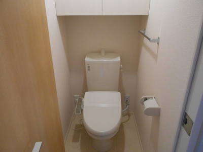 【トイレ】 | ＭＡＹ・ＣＡＳＬＥ | 『ＭＡＹ・ＣＡＳＴＬＥ』反転イメージ