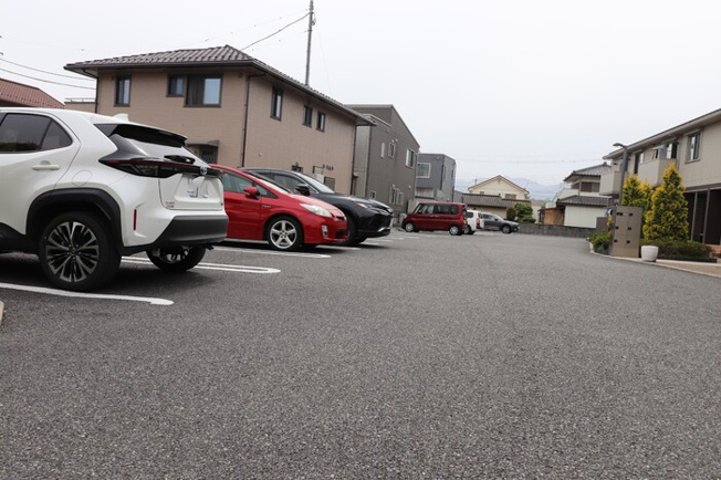 【駐車場】 | コンフレール西条