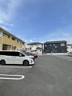 【駐車場】