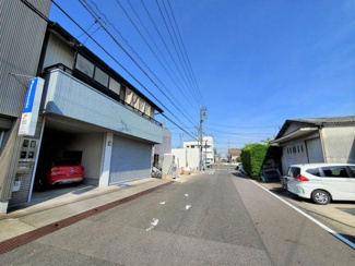 【前面道路含む現地写真】