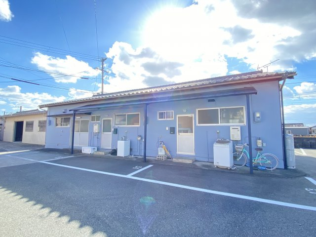 【外観】 | 川辺平家B