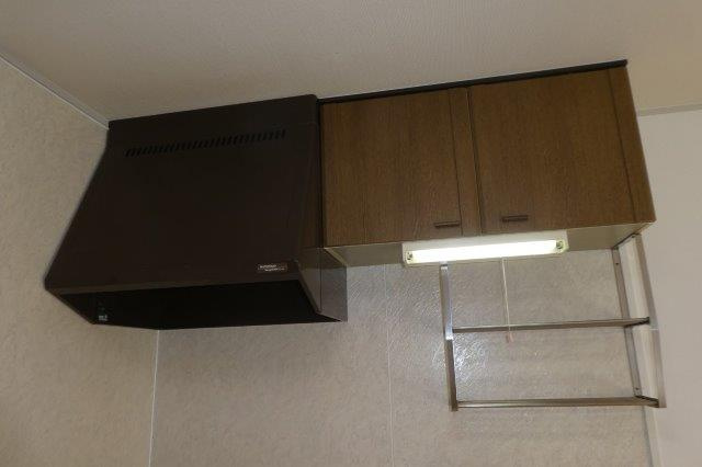 楠小路Ｂのキッチン|キッチン上収納