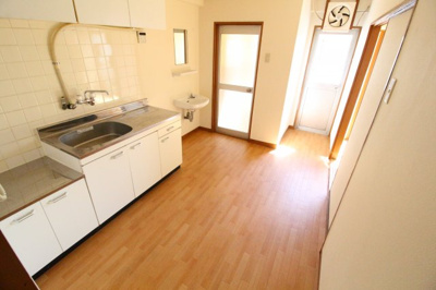 【居間・リビング】 | 丸吉マンション