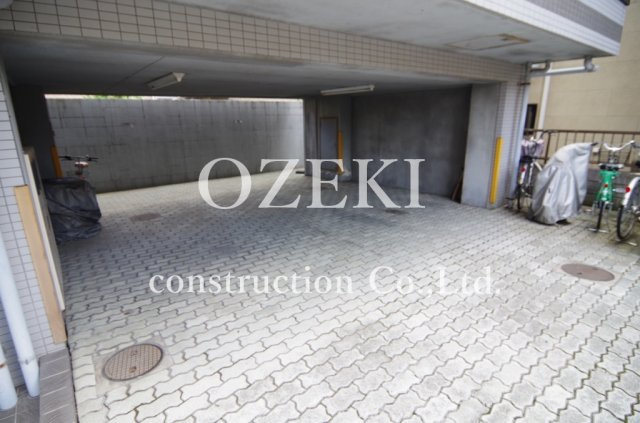 コーポニューセイワの駐車場