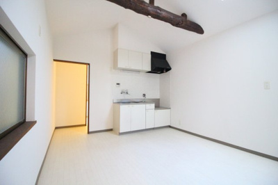 【居間・リビング】 | 丸吉ハイツ