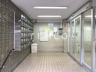 【エントランス】