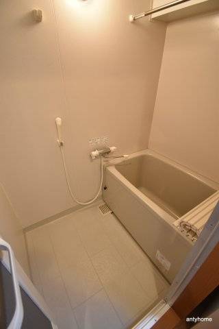 第16関根マンション　仲介手数料無料の浴室