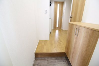 【玄関】 | ワコーレヴィアーノ長田大塚町