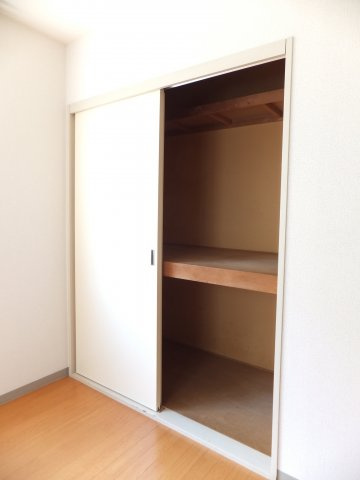 シャトル山崎Ａの収納