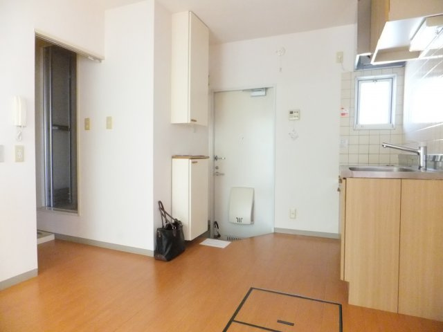 シャトル山崎Ａの居間・リビング