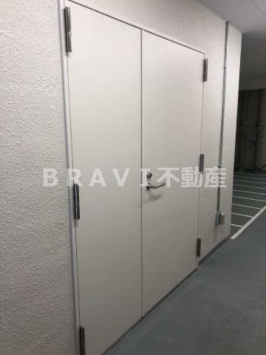 ブリリアントジュネス本町　BRAVI不動産のその他共用部分|【ブリリアントジュネス本町】ごみ置き場