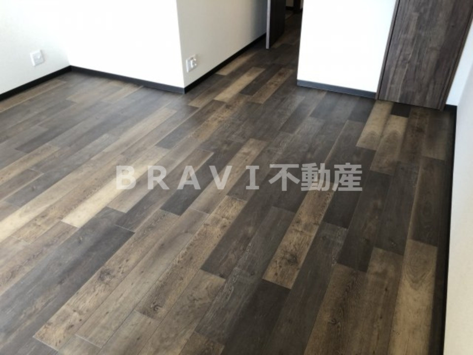 ブリリアントジュネス本町　BRAVI不動産の洋室|【ブリリアントジュネス本町】個人の部屋や寝室として使える洋室です