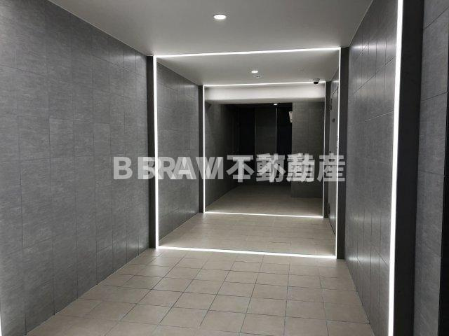 ブリリアントジュネス本町　BRAVI不動産のロビー