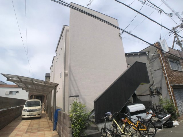 東大阪市大蓮南２丁目のアパートの外観