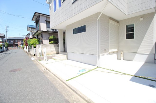 坂戸市関間三丁目 新築分譲 東武東上線 若葉駅 徒歩13分 南小学区 川越の一戸建て 土地はアジア不動産へ