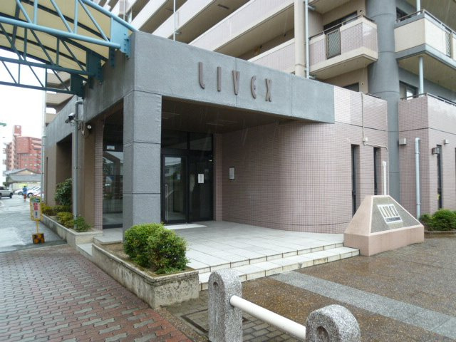 ユーハイム諏訪野リベックス【キャッシュバック対象物件】のエントランス