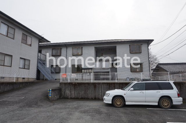 上益城郡益城町大字福富のアパートの外観