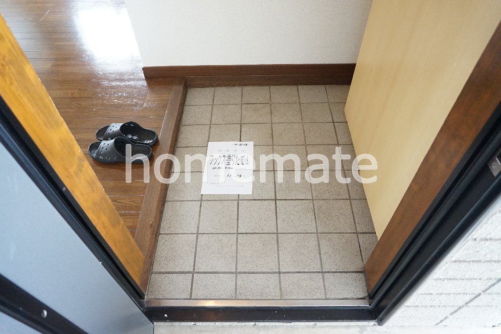 上益城郡益城町大字福富のアパートの玄関