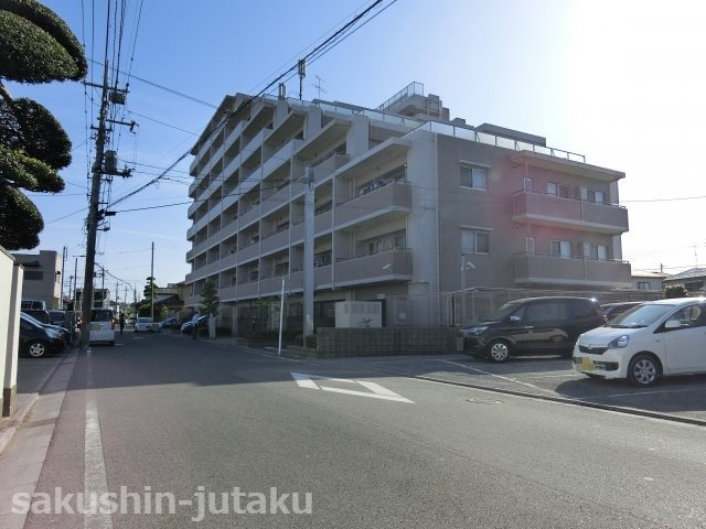 日神パレステージ三山シャインプレイスの外観|6階部分につき陽当り・眺望良好　東南向きバルコニー　朝陽がさんさん　近隣に商業施設が充実しております　平成２０年建築　外壁タイル張マンション　